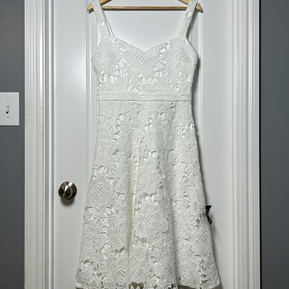 Lulus White Floral Lace Sweetheart Fit & Flare Midi Dress Bridal Coquette Style